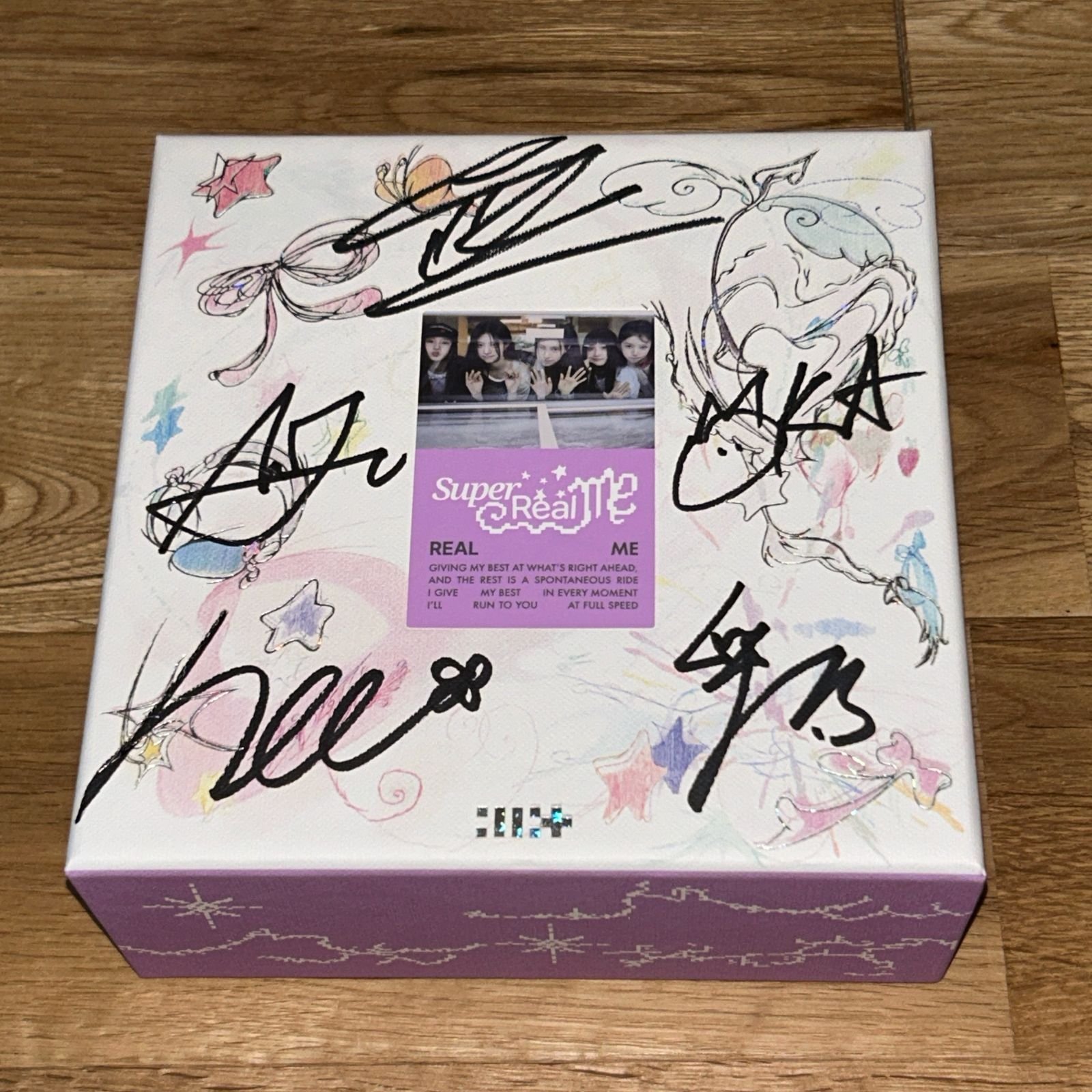 ILLIT(アイリット)直筆サイン「SUPER REAL ME」REAL ME ver. - メルカリ