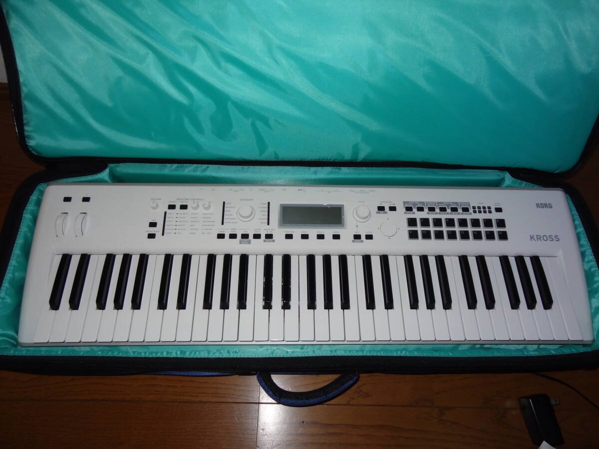 Yahoo!オークション -「korg triton 61」(鍵盤楽器) (楽器、器材)の