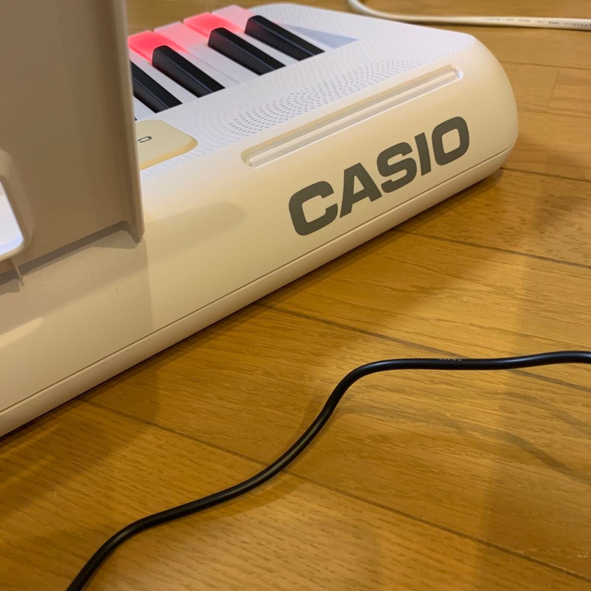CASIO 電子キーボード(LK-325) 61鍵盤 光ナビゲーションキーボード(超