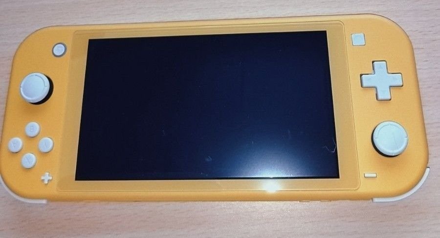Nintendo Switch Lite イエロー ジャンク品 電源がつかない Switch