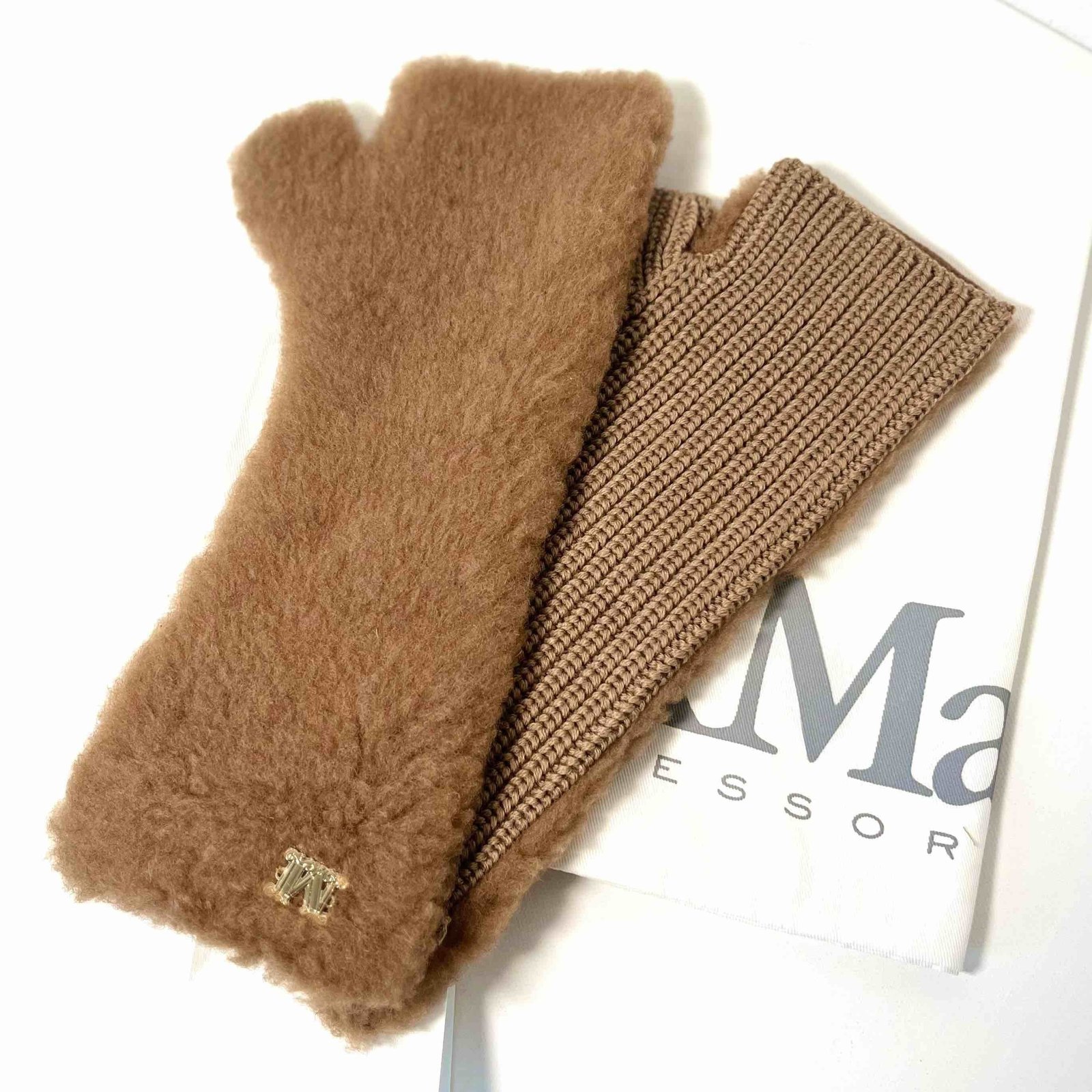 MAX MARA ☆ Manny テディ フィンガーレス 手袋 (Max Mara/手袋