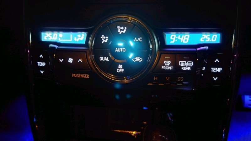 エアコンパネルLED打ち替え（トヨタ マークX・130系）by しょーとも_