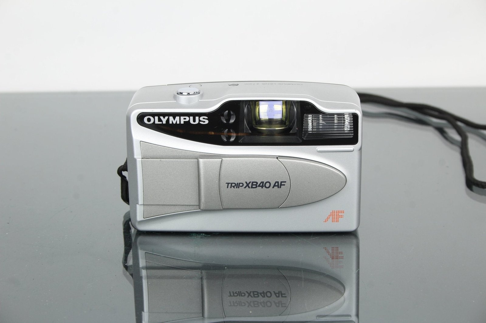 Olympus Trip XB40 AF Review: Compact 35mm Gem for Everyday Film