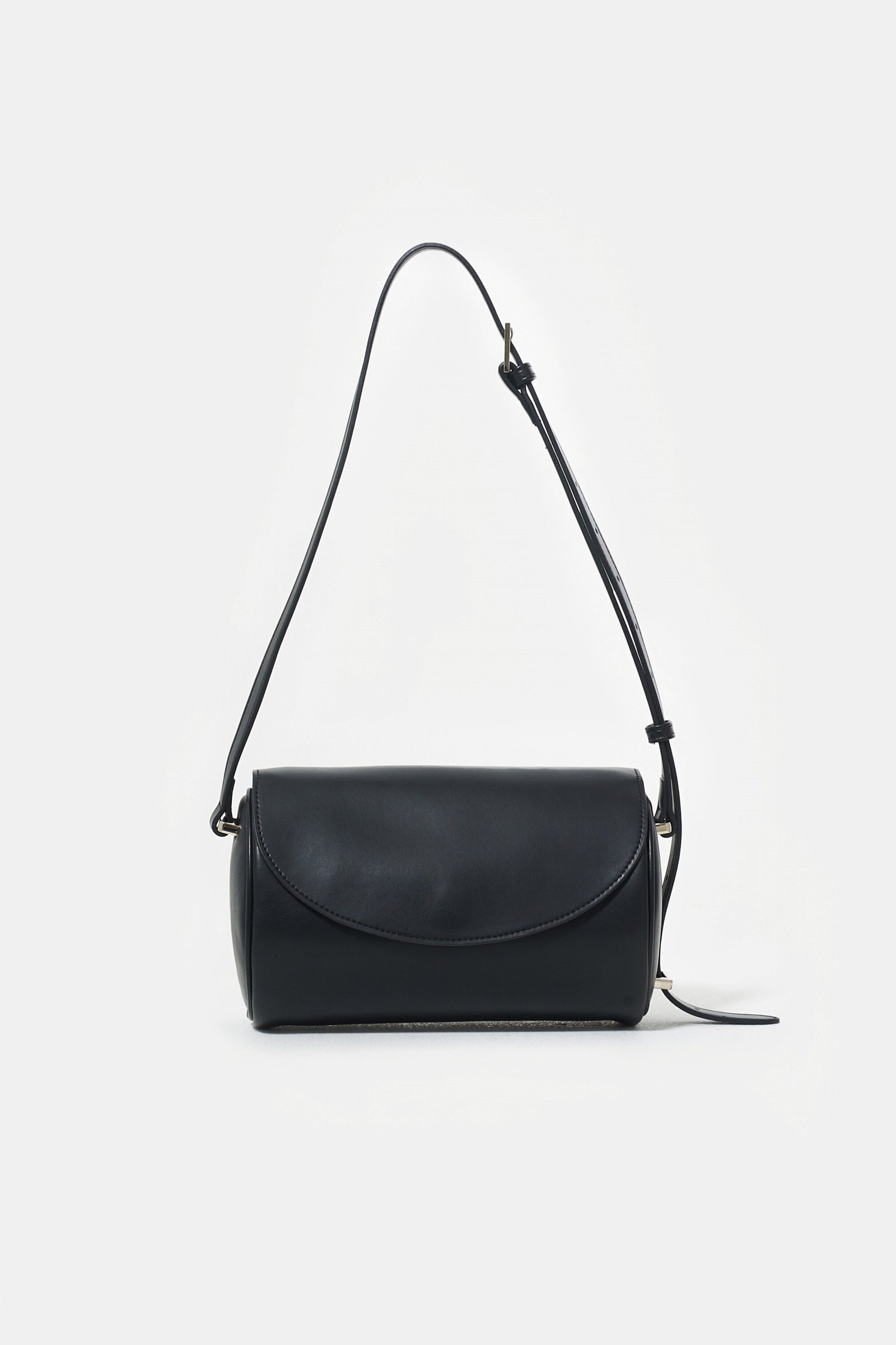 国産アップルレザー製「Apple 2Way Half-moon Bag」| LOVST TOKYO