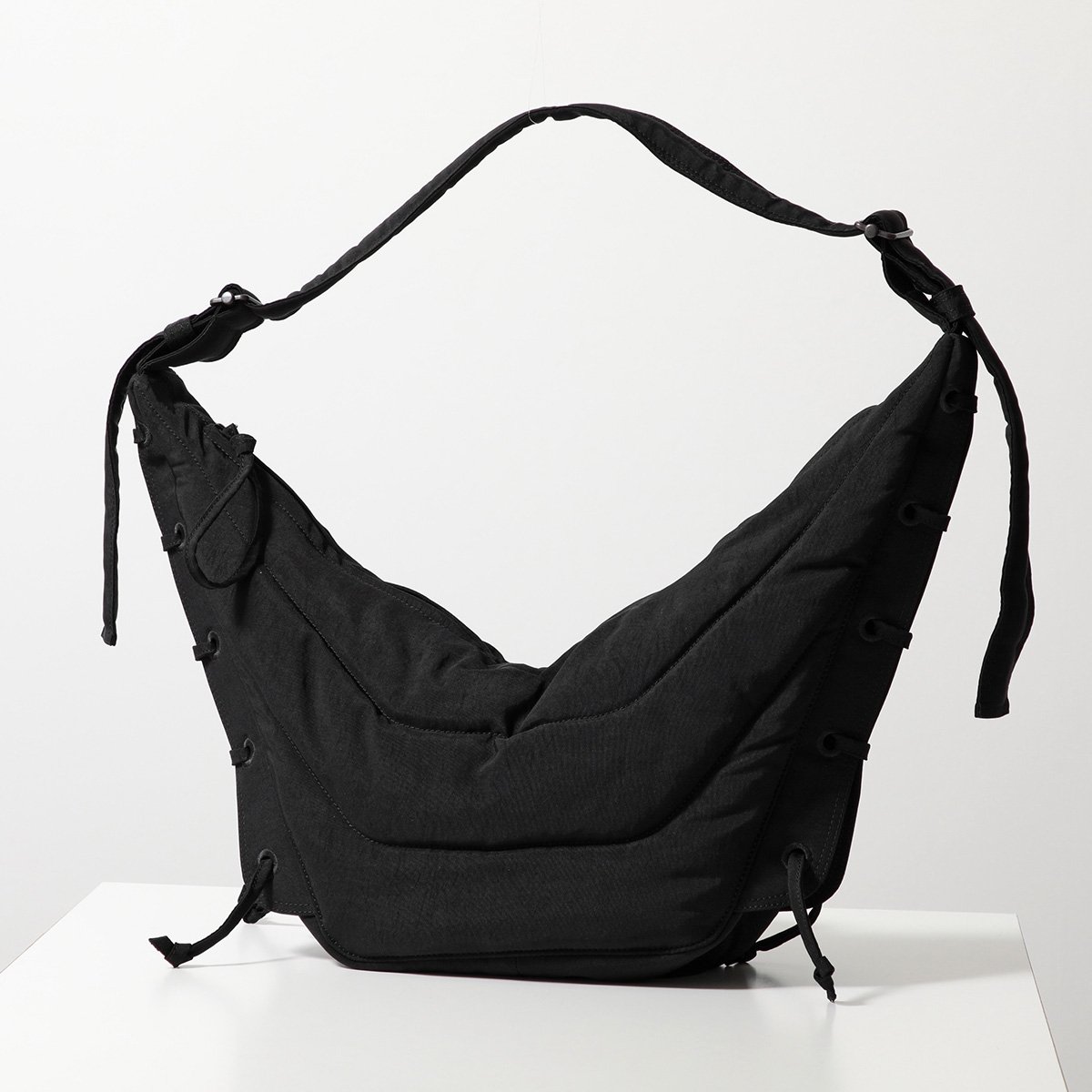 LEMAIRE（ルメール） ショルダーバッグ MEDIUM SOFT GAME BAG