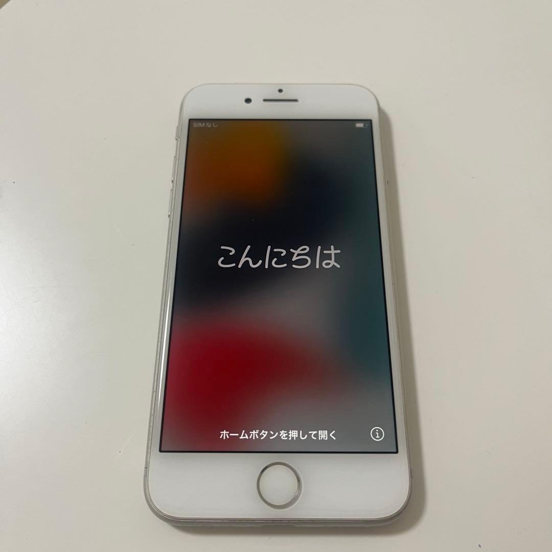 iPhone8 シルバー 本体 iPhone8 シルバーモデルの実機レビュー！旧モデルと外観と性能の比較も
