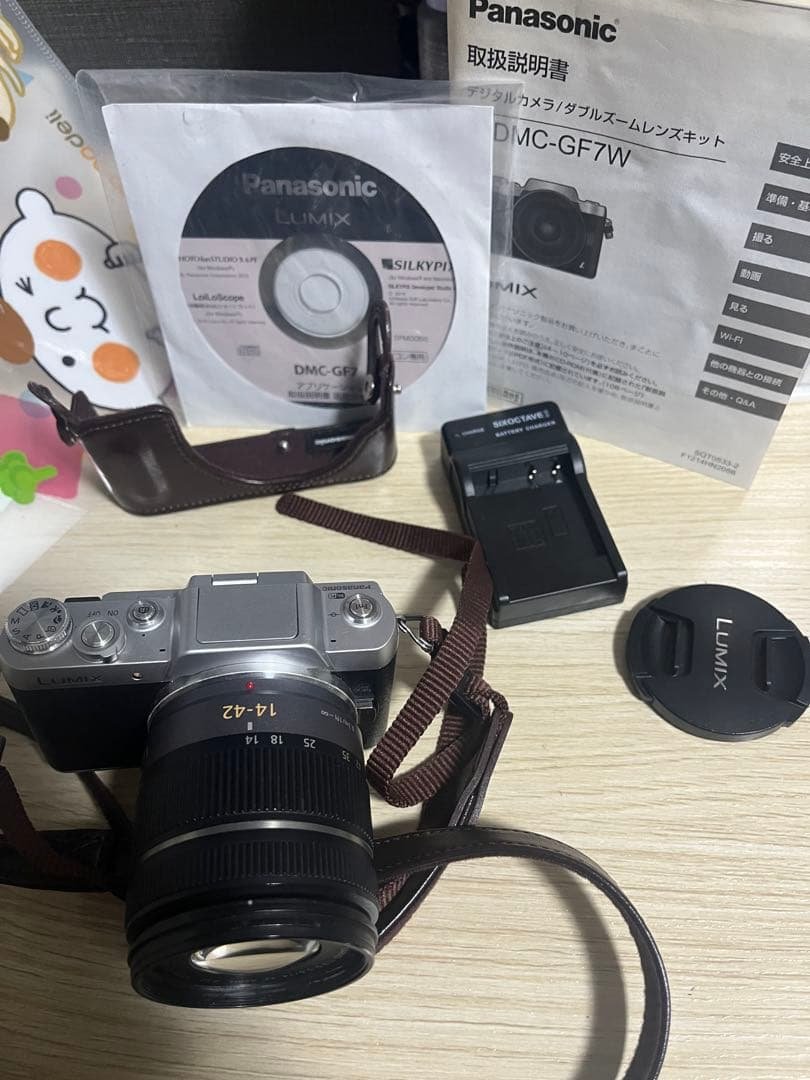 Panasonic DMC-GF7W コンパクトデジタルカメラ Amazon | パナソニック ミラーレス一眼カメラ DMC-GF7ダブルズーム
