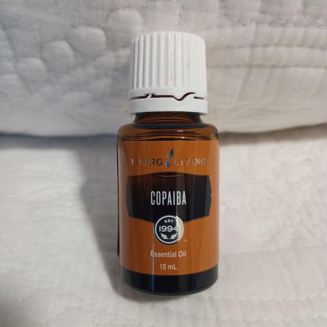 Young Living コパイバ エッセンシャルオイル 15mL 61KbeWe4TWL.jpg_BO30,255,255,