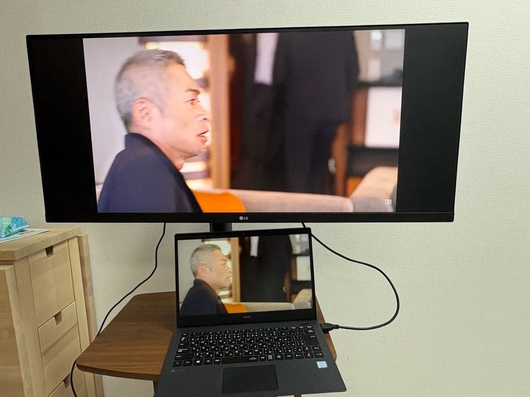 LGエルゴノミクススタンドUWQHD ウルトラワイドモニター34WN780-B LG 34WN780-Bレビュー | 一石二鳥のモニターアームつきウルトラワイド