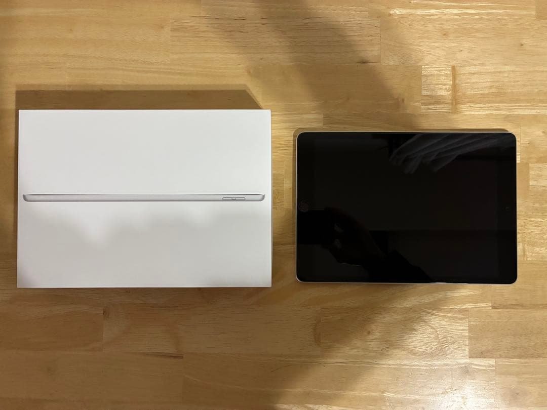 Apple iPad 第9世代 シルバー 本体 箱付きバッテリー最大容量100% Apple iPad 第9世代 本体 ほぼ新品 バッテリー100% 【公式通販】