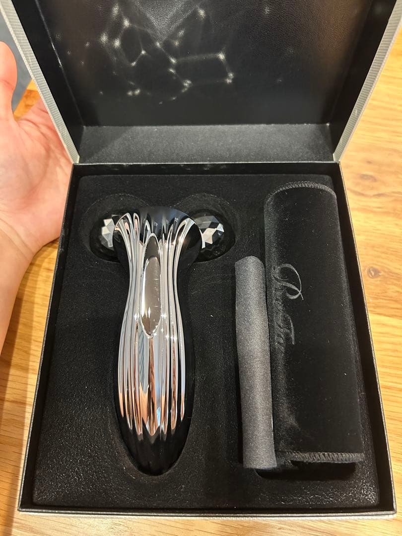【新品未使用品】リファ　モーションカラット　 美顔ローラー Amazon.co.jp: MTG ReFa MOTION CARAT（リファモーションカラット