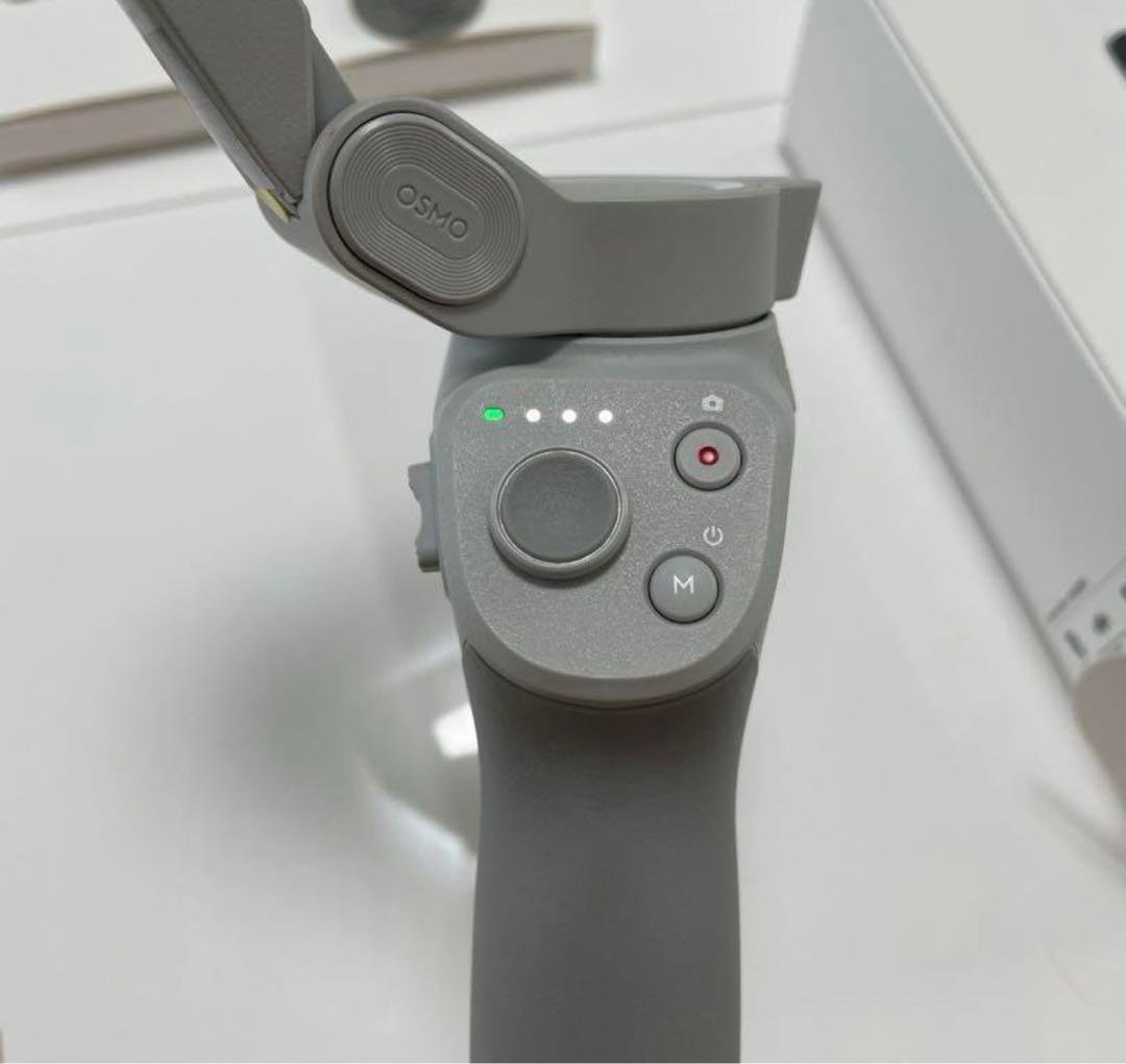 DJMO4 DJIOM4スマートフォンジンバル Amazon | 【国内正規品】DJI OM 4 スマートフォンジンバル | カメラ用