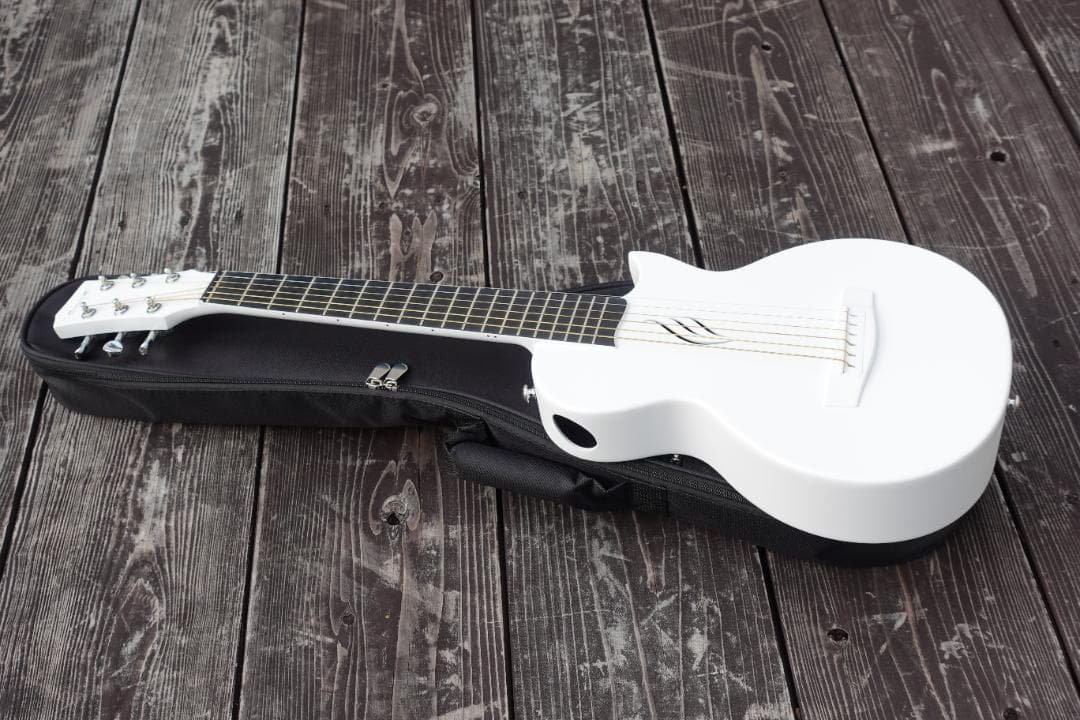 ENYA Nova Go Mini（白）カーボン複合材 ミニギター アウトドアに ENYA NOVA GO Mini 4才から弾ける！キッズギター初心者セット 子供向け