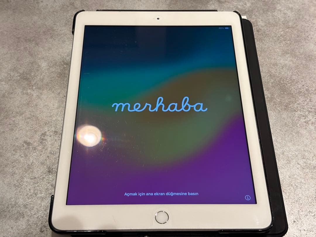 おまけ付き！iPad 第6世代 32g Wi-Fiモデル Amazon.co.jp: 【整備済み品】 Apple iPad (第6世代) Wi-Fi +